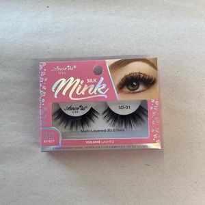 Multi-layered silk mink lashes 🫧